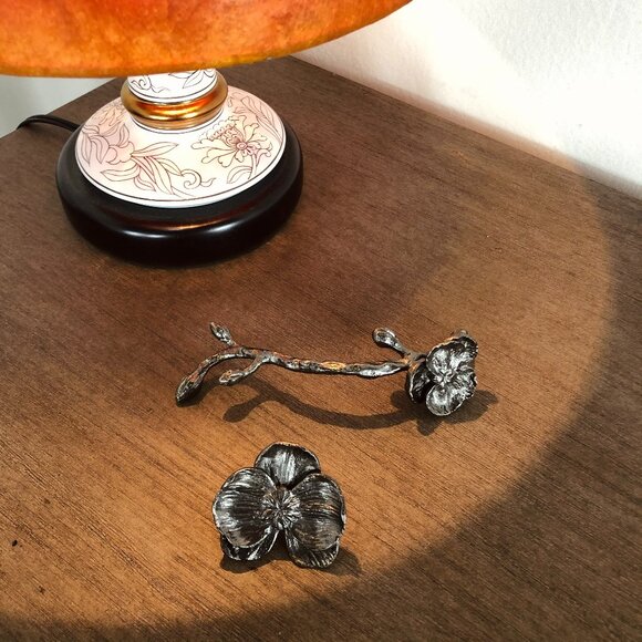 Brand New Michael Aram Black Nickelplate Orchid Knob - Picture 2 of 7